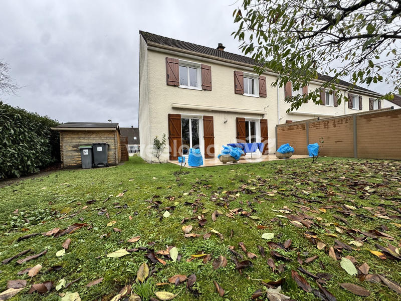 Maison - 90 m² - 5 pièces