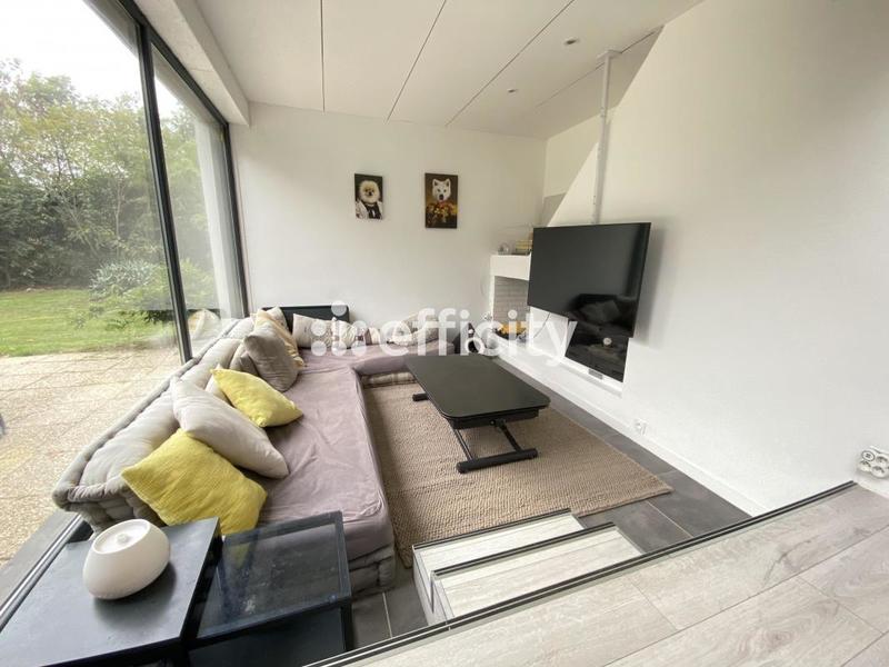 Villa - 233 m² - 8 pièces