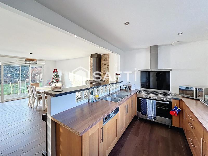 Maison - 105 m² - 6 pièces