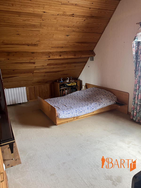 Maison traditionnelle - 179 m² - 6 pièces