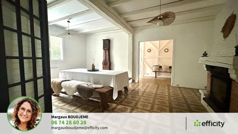 Maison - 220 m² - 7 pièces