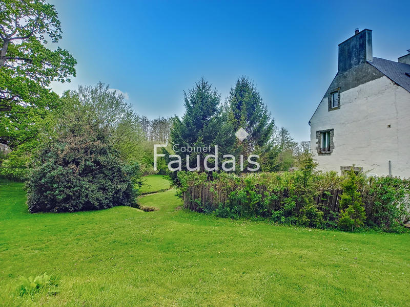 Propriété - 426 m² - 10 pièces