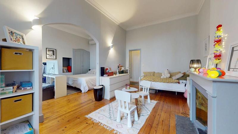 Appartement - 272 m² - 8 pièces