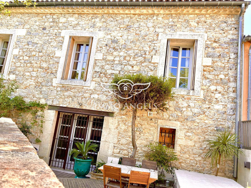 Maison ancienne - 289 m² - 11 pièces