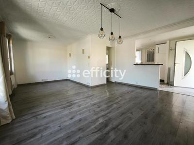 Maison - 65 m² - 4 pièces