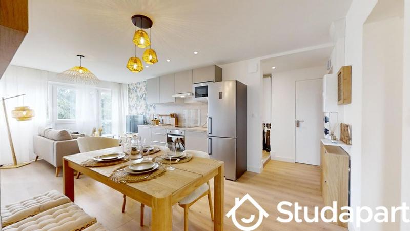 Chambre - 9 m² - 1 pièce