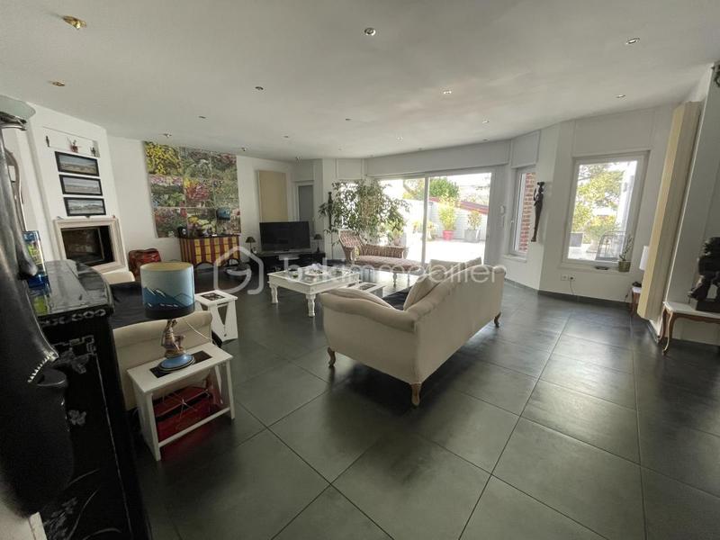 Maison de ville - 402 m² - 15 pièces