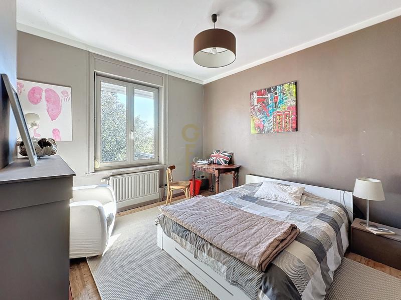 Maison - 410 m² - 12 pièces