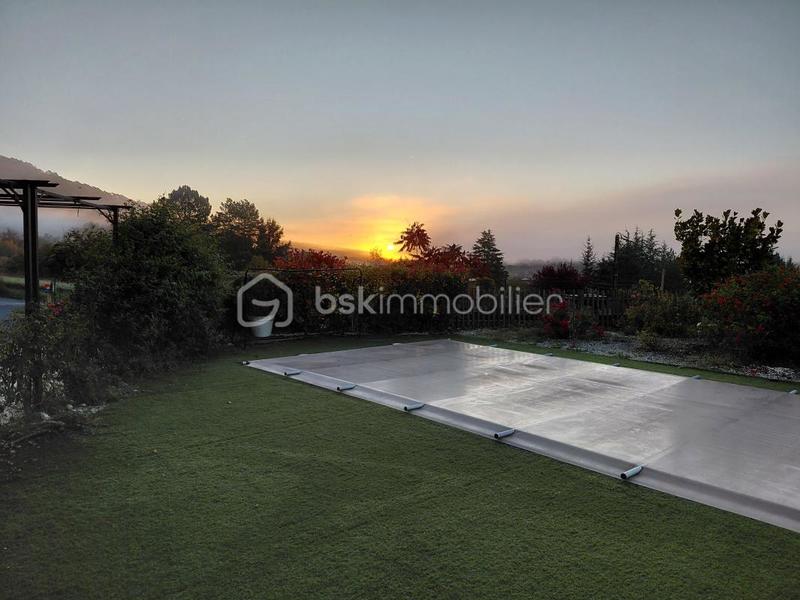 Villa - 210 m² - 7 pièces