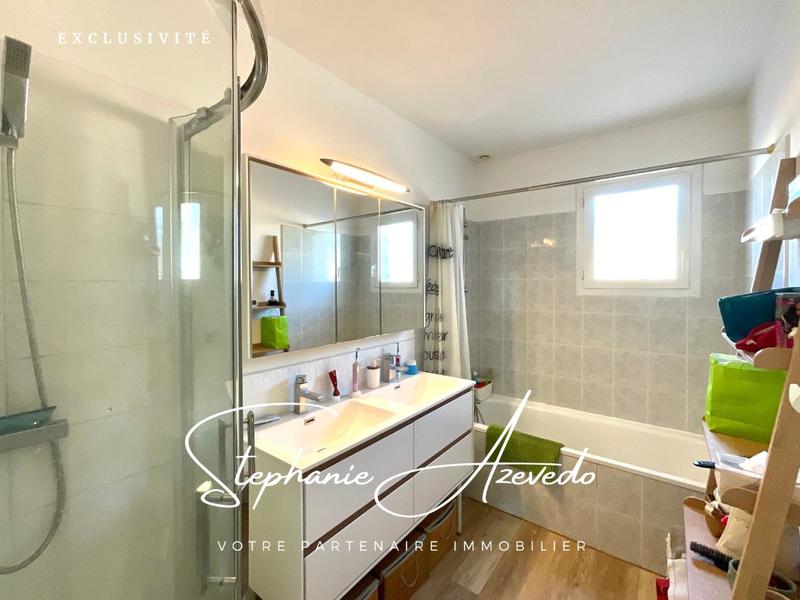 Villa - 90 m² - 4 pièces