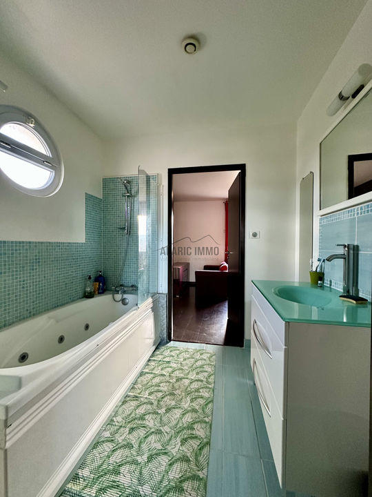 Villa - 155 m² - 5 pièces