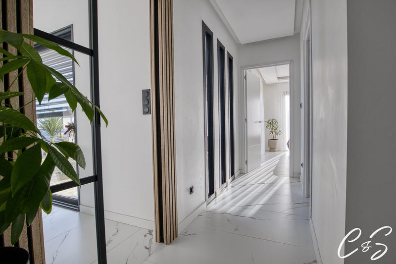 Maison - 162 m² - 6 pièces