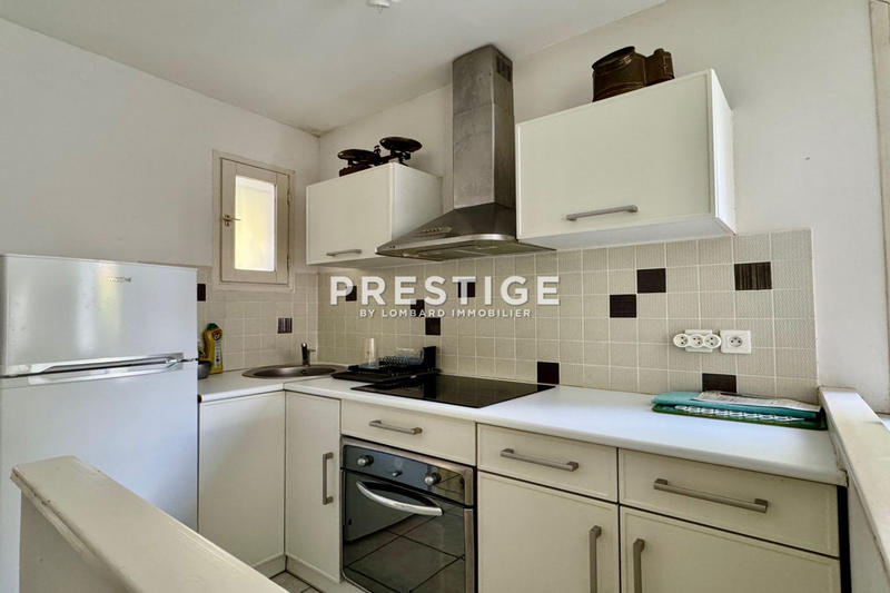 Maison - 255 m² - 8 pièces