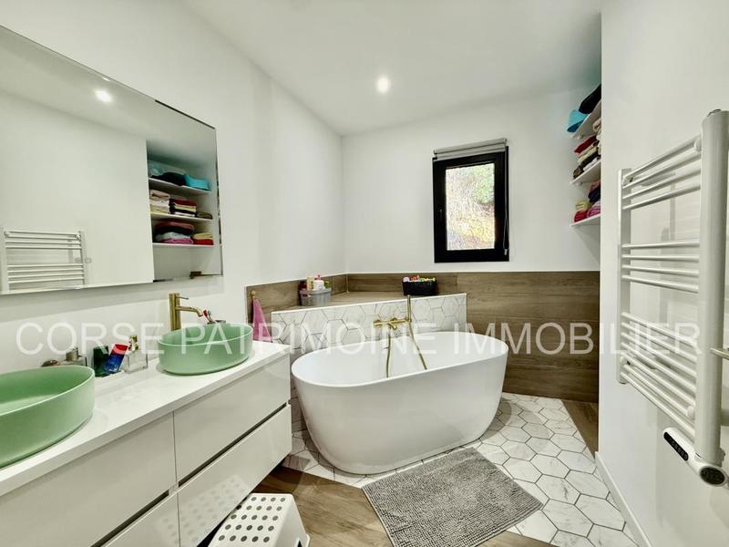 Villa - 130 m² - 6 pièces