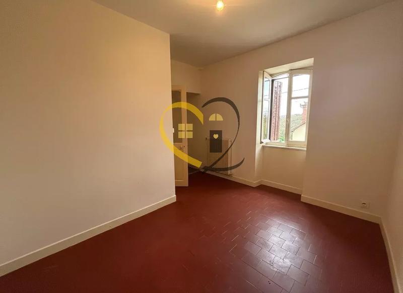 Maison - 99 m² - 6 pièces