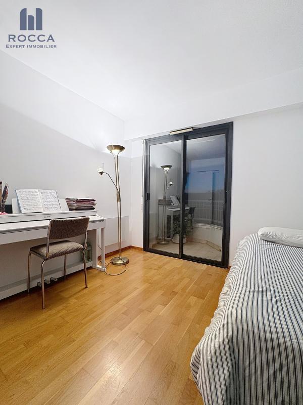 Appartement - 102 m² - 4 pièces