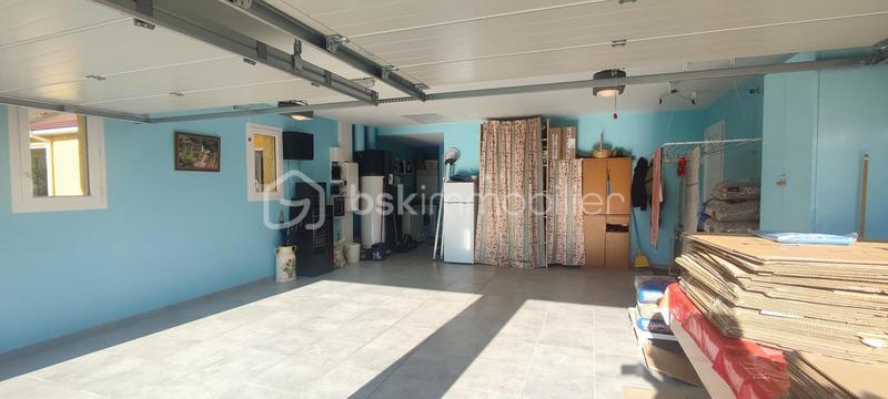 Maison - 218 m² - 7 pièces