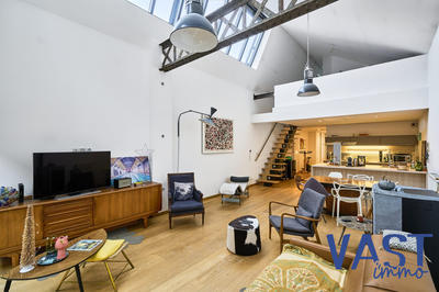 Loft - 127 m² - 4 pièces