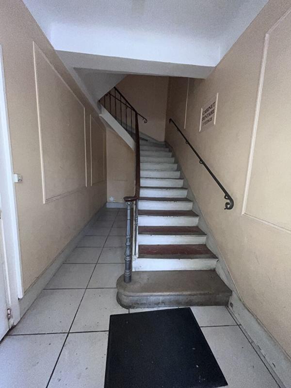 Immeuble - 9 pièces