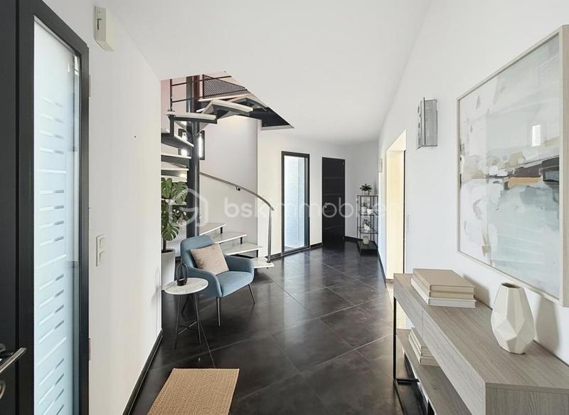 Maison d'architecte - 250 m² - 7 pièces