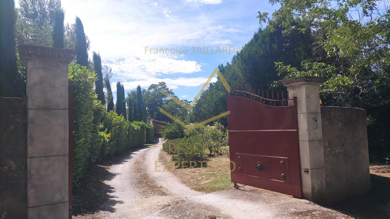 Propriété - 265 m² - 10 pièces