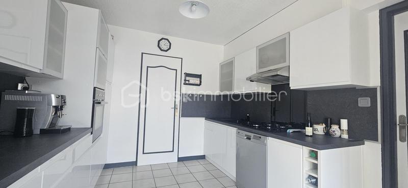 Maison - 102 m² - 6 pièces