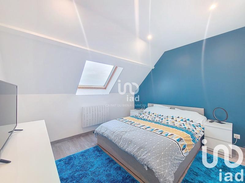 Maison - 240 m² - 8 pièces