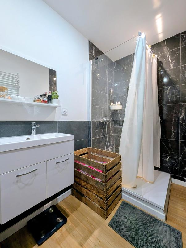 Appartement - 79 m² - 2 pièces