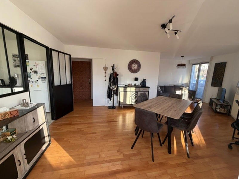 Appartement - 84 m² - 3 pièces