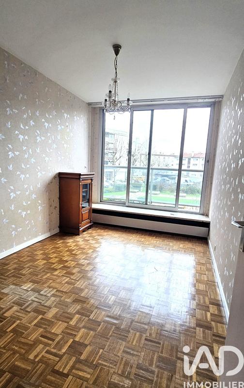 Appartement - 103 m² - 5 pièces