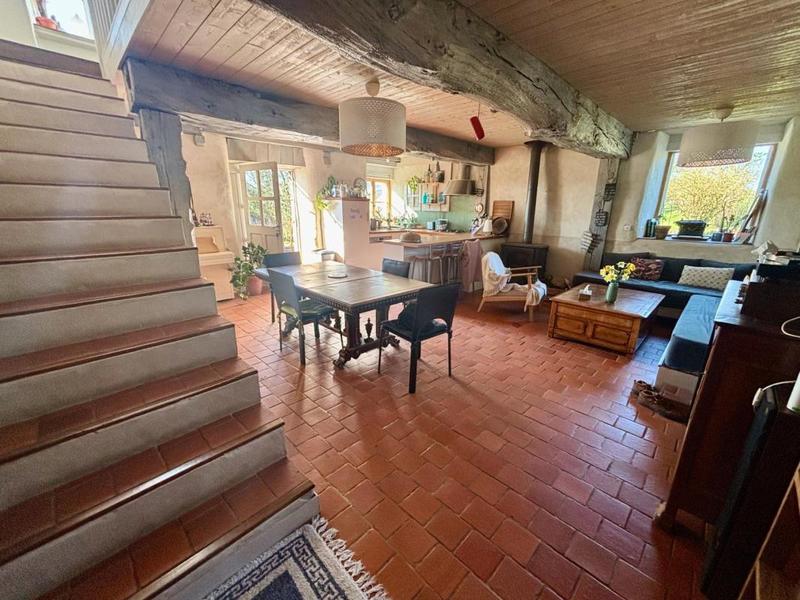Maison en pierre - 175 m² - 6 pièces