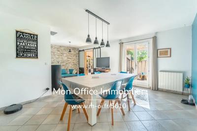Maison - 140 m² - 6 pièces