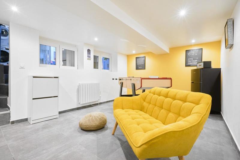 Maison - 224 m² - 11 pièces