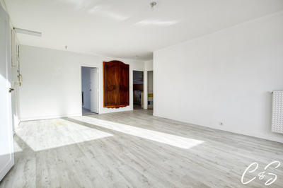 Appartement - 86 m² - 4 pièces