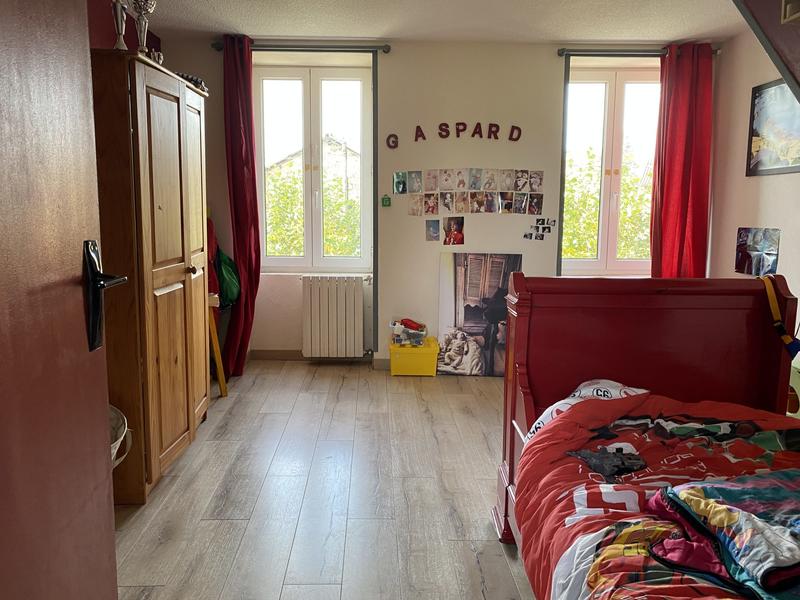 Maison ancienne - 245 m² - 7 pièces