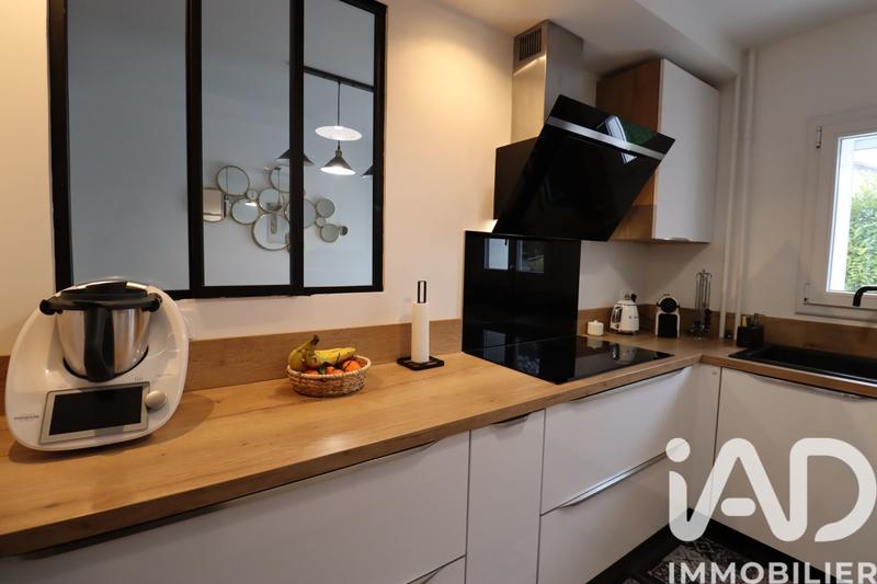 Maison - 94 m² - 5 pièces