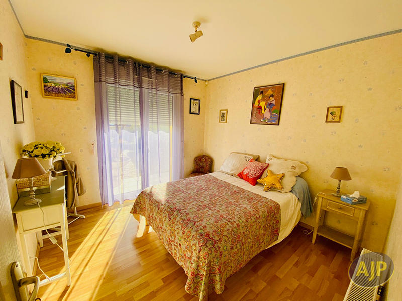 Maison - 85 m² - 3 pièces