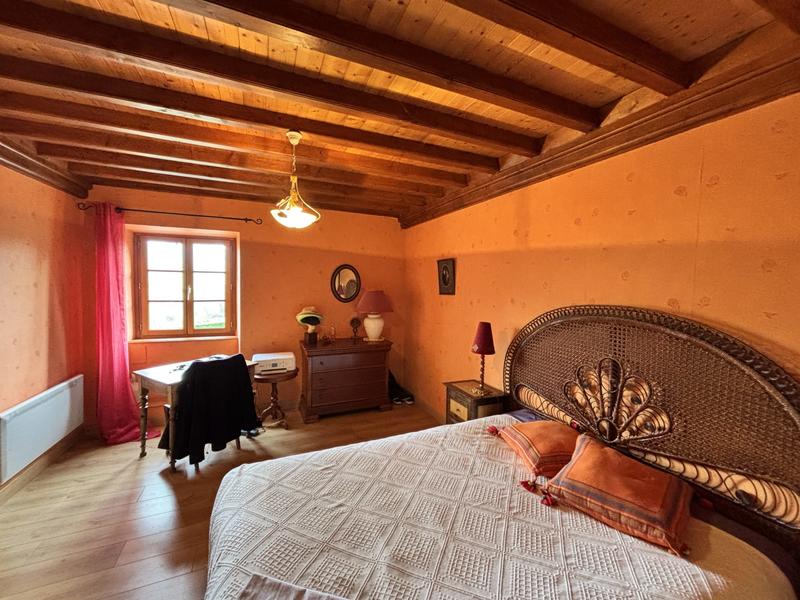 Maison ancienne - 180 m² - 7 pièces