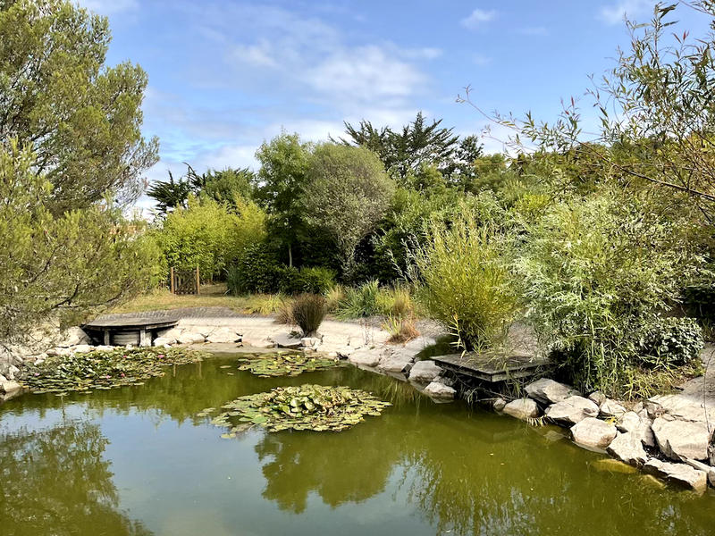 Demeure - 404 m² - 12 pièces