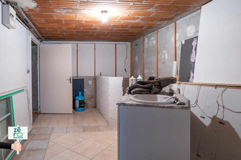 Maison - 238 m² - 10 pièces