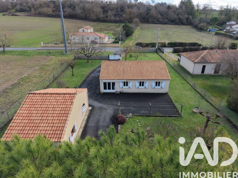 Maison - 90 m² - 5 pièces