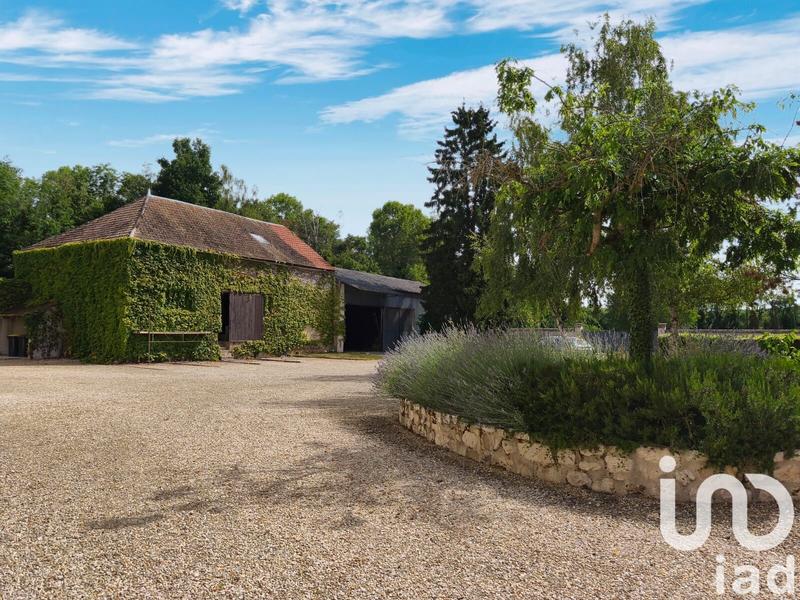 Maison - 700 m² - 24 pièces