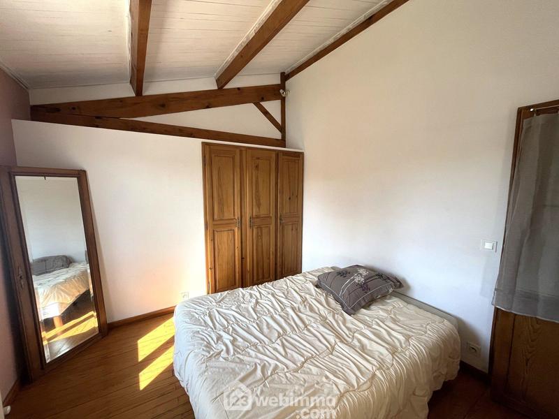 Maison - 245 m² - 9 pièces