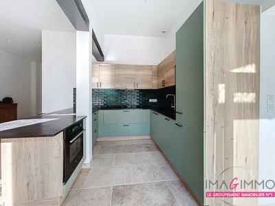 Appartement - 91 m² - 3 pièces