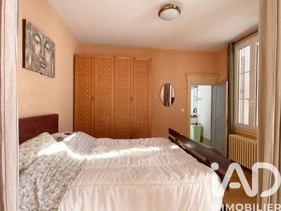 Maison de village - 242 m² - 6 pièces