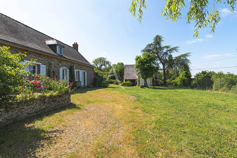 Maison - 228 m² - 8 pièces