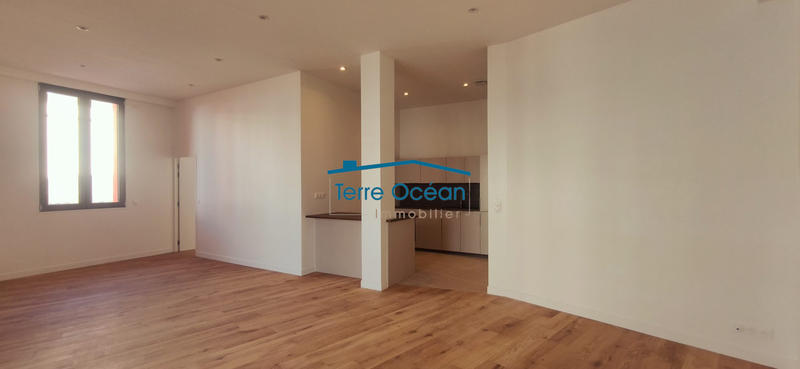 Appartement - 80 m² - 3 pièces