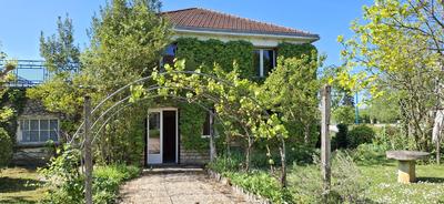 Maison - 151 m² - 7 pièces