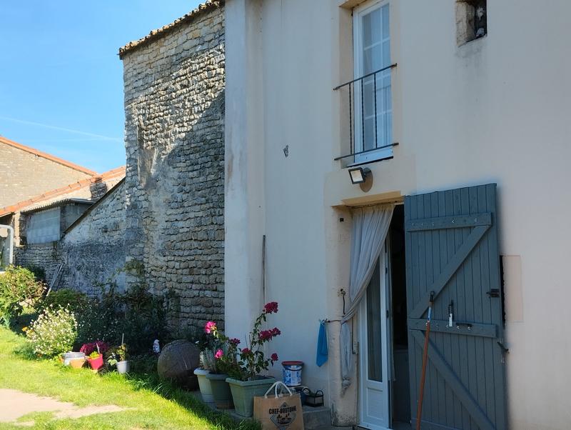 Maison ancienne - 250 m² - 2 pièces