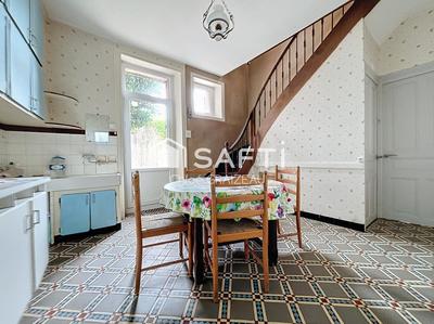 Maison - 128 m² - 7 pièces